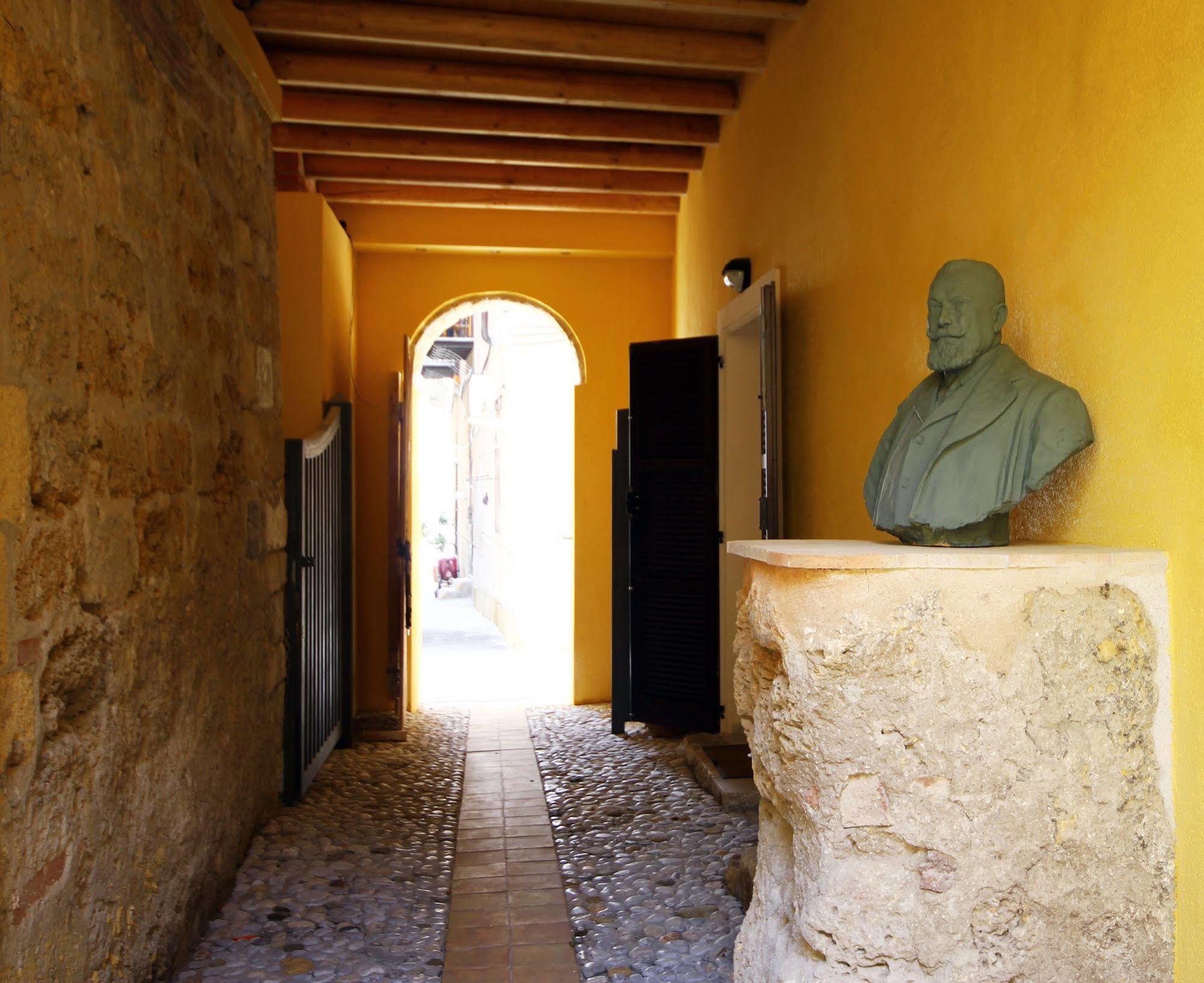 Khalisah Bed & Breakfast Palermo Bagian luar foto